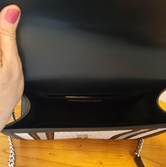 Michael Kors New Black & White Shoulder Bag New With Tag - Picture 5 of 5